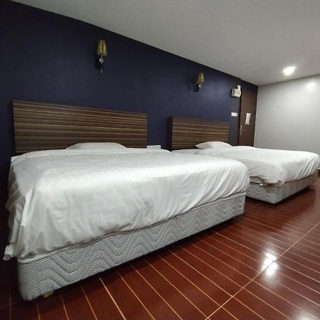 Oyo 90248 Kapitan Inn Bintulu Exterior foto